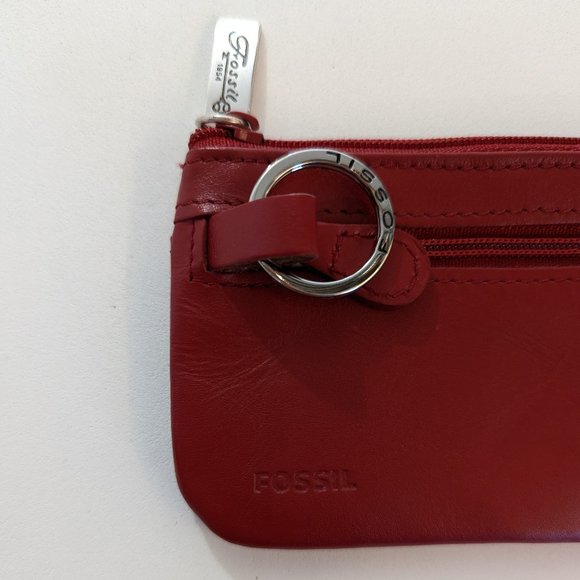 Fossil Leather Red Card Keychain Wallet - Picture 2 of 11